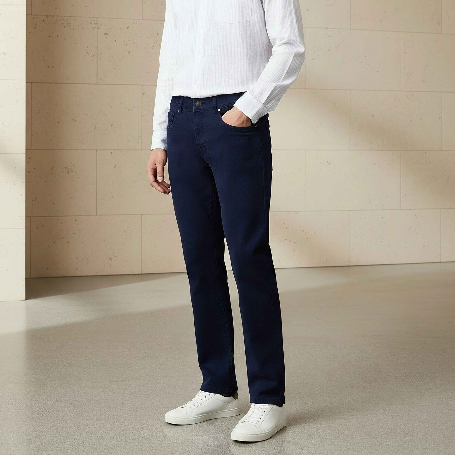 Urban Sculpt Slim Fit Jeans - FHIVORÉ